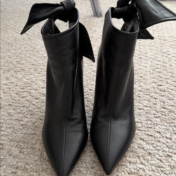Dior leather bow booties - Picture 5 of 17
